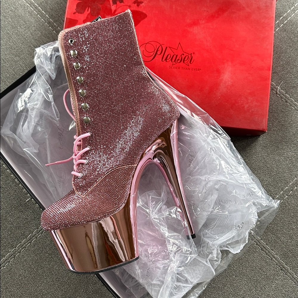Pleaser Adore 1020 Baby Pink Crystal